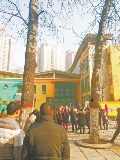 郑州一幼儿园二十多个孩子常被打 不听话关小黑屋
