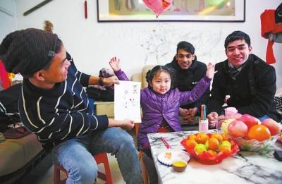 43名外国留学生漯河过春节 感受河南人的热情