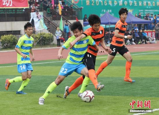 教育部:畅通校园足球学生运动员升学、进俱乐部通道 教育部:畅通校园足球学生运动员升学、进俱乐部通道