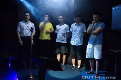 带学生KTV上课 学生:这次上课我是听得最认真的一次 带学生KTV上课 学生:这次上课我是听得最认真的一次