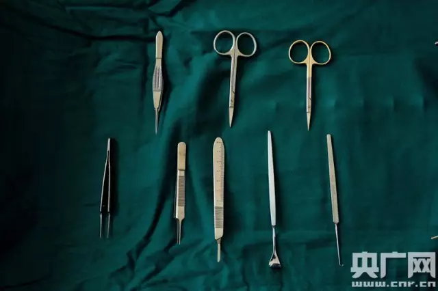 400万学生整容 医生:网红脸过时现在流行