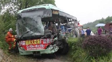 江西货车公交相撞已致12死3病危 事故原因正在调查之中