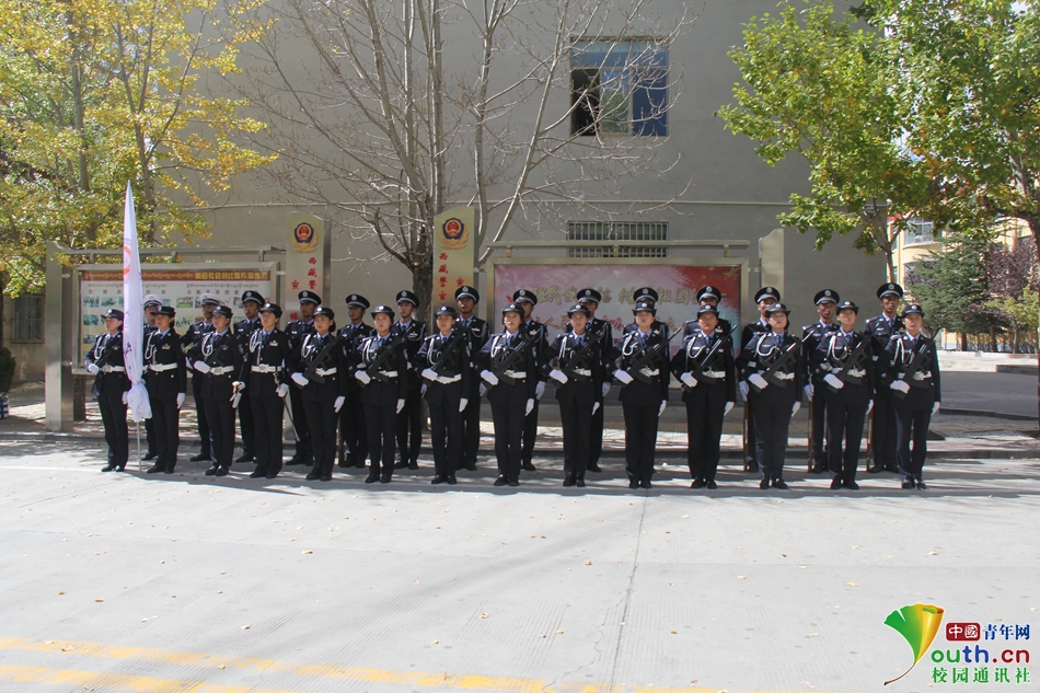 喜迎十九大青春送祝福 西藏7所高校大学生共话