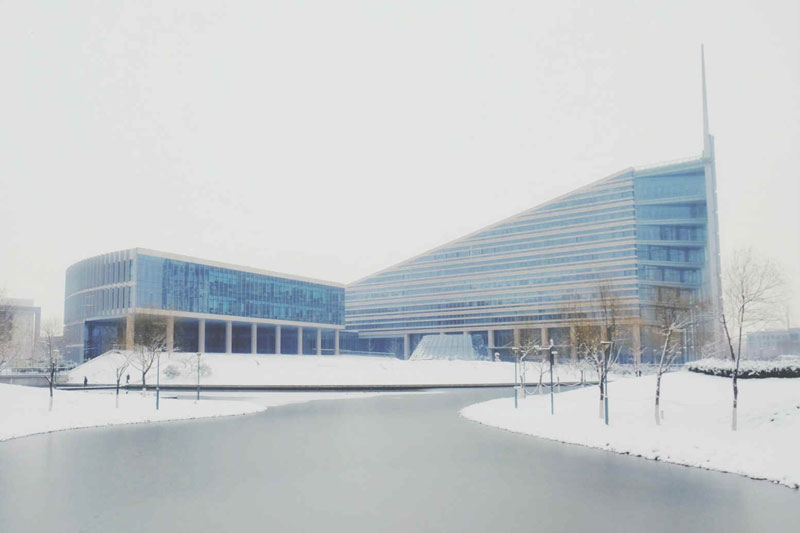 1月3日，西北工业大学长安校区一片银白，陈梓轩摄。