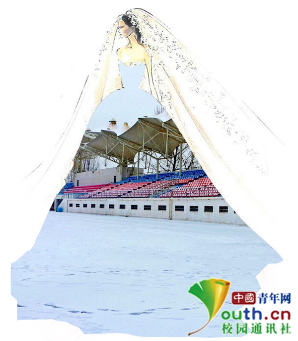 美呆了!高校大学生为校园雪景穿上裙子