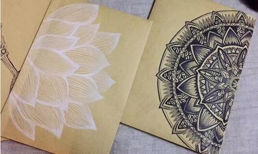 爸爸给儿子画书皮成“艺术品” 儿子点赞老爸