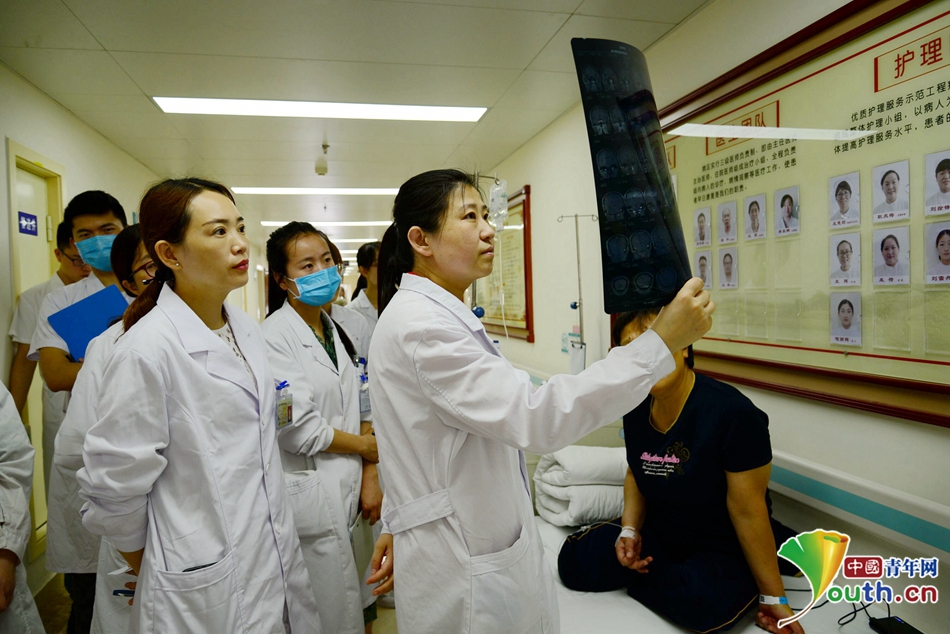 包含北京大学第六医院门口黄牛，为您解决挂号就医难题的词条